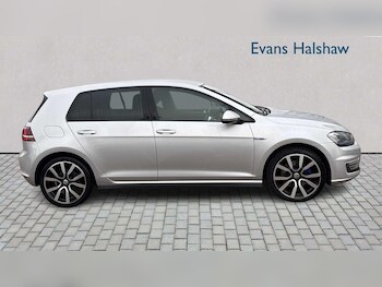 Used Volkswagen Golf 2015 for sale - 77194617: Photo
