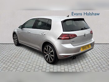 Used Volkswagen Golf 2015 for sale - 77194617: Photo