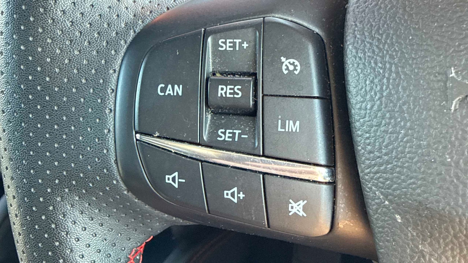 Used Ford Focus 2023 for sale - 77972884: Photo 13