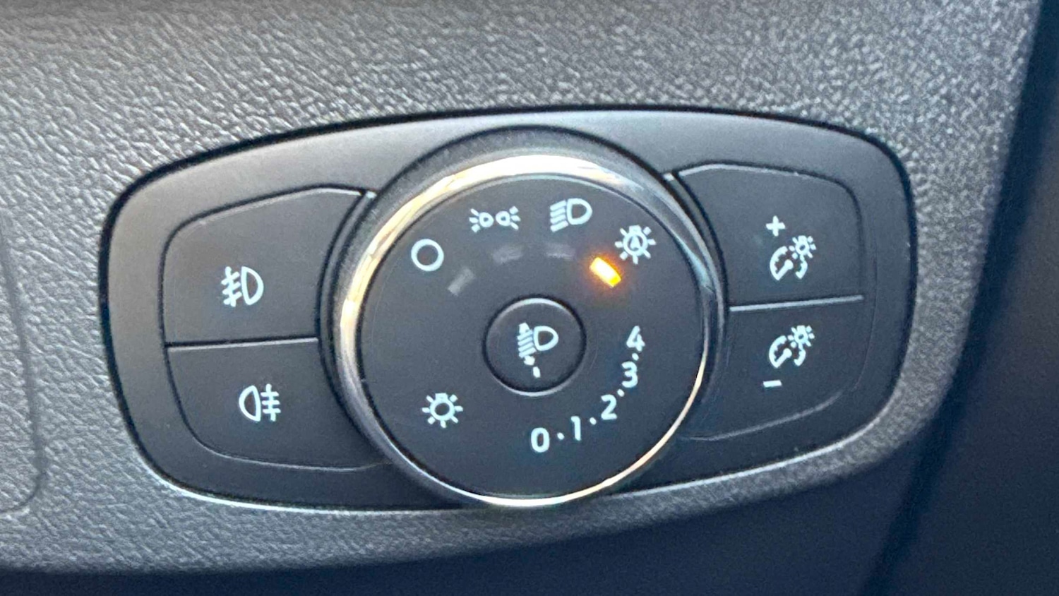 Used Ford Focus 2023 for sale - 77972884: Photo 17