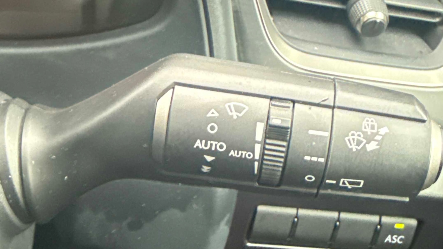 Used Lexus UX for sale - 77661235: Photo 18