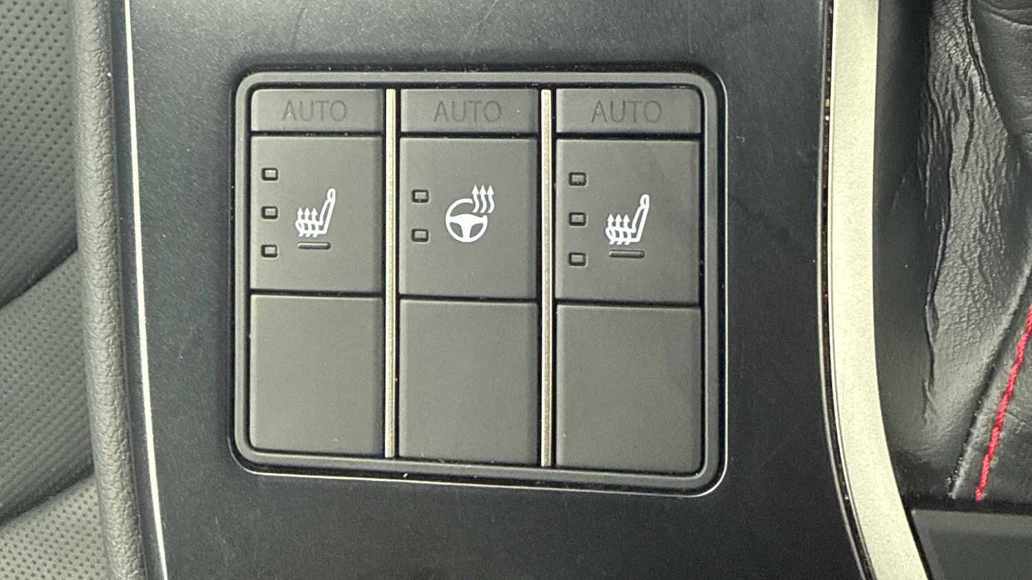 Used Lexus UX for sale - 77661235: Photo 19