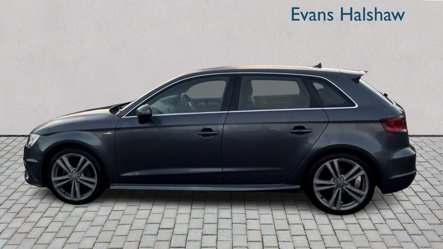 Used Audi A3 2014 for sale - 77011253: Photo 4