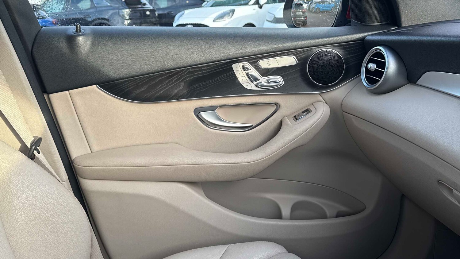 Used Mercedes-Benz GLC for sale - 77615419: Photo 13