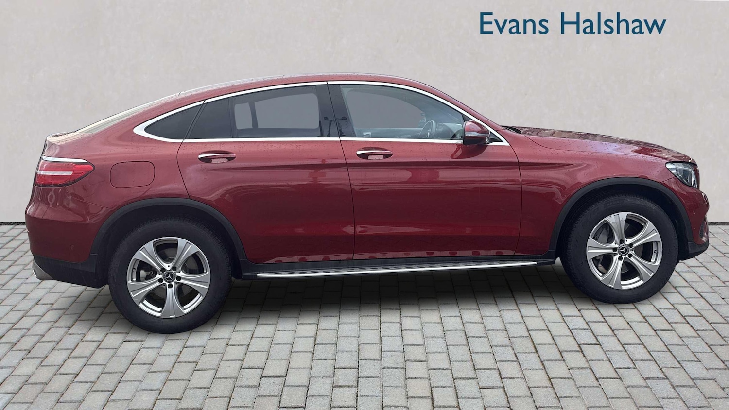 Used Mercedes-Benz GLC for sale - 77615419: Photo 2