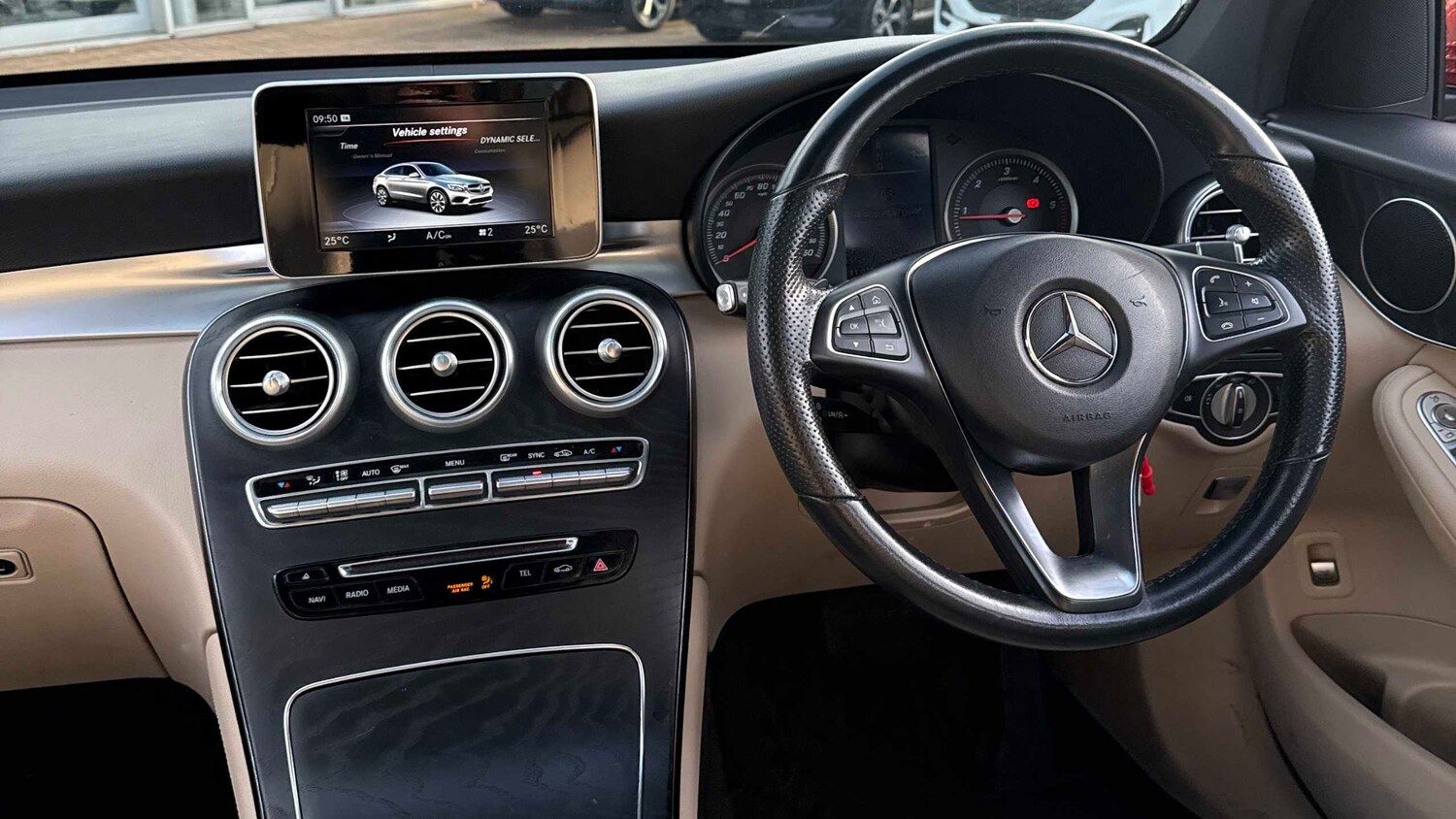 Used Mercedes-Benz GLC for sale - 77615419: Photo 9