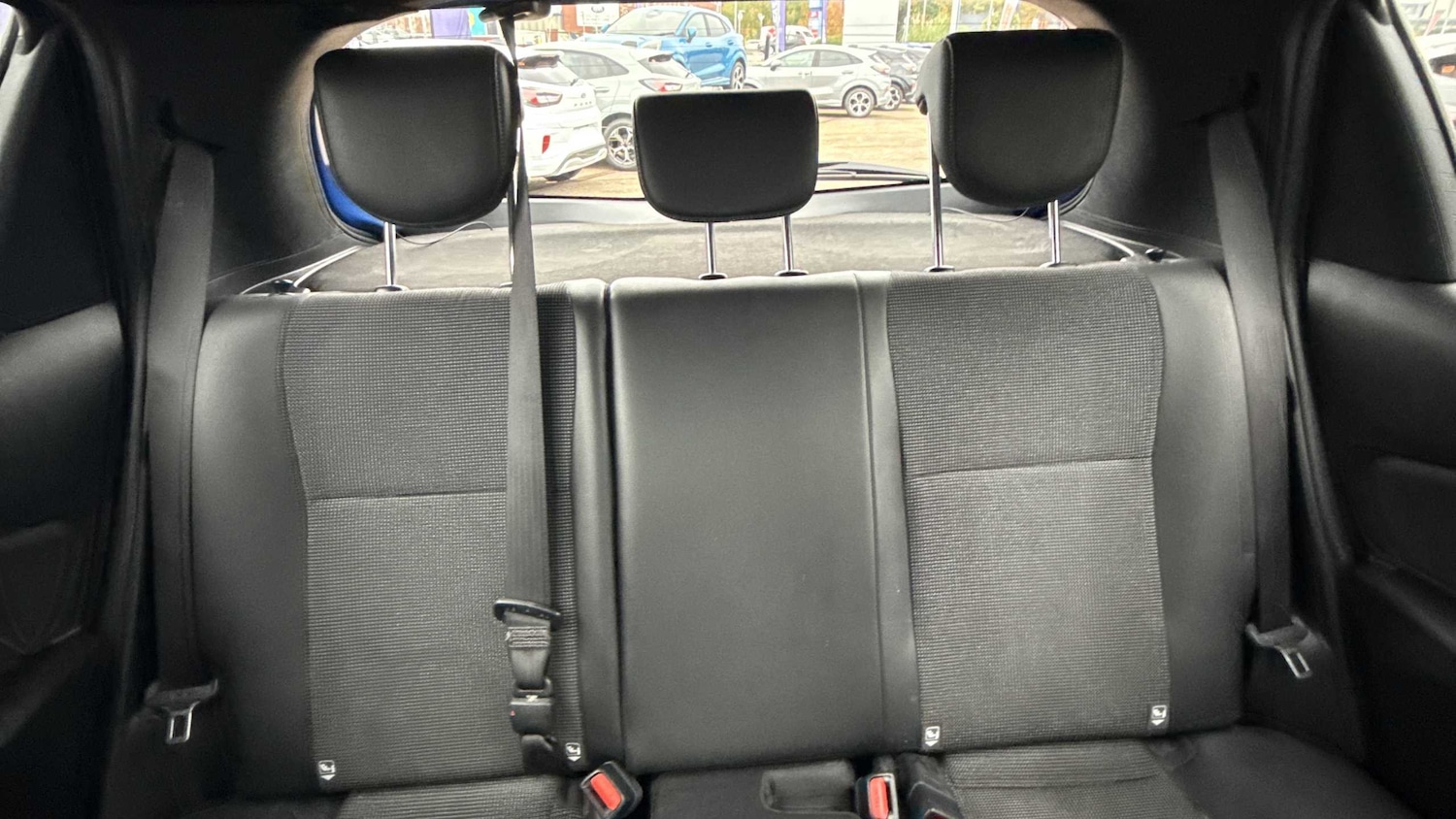 Used Toyota Yaris 2018 for sale - 75903149: Photo 13