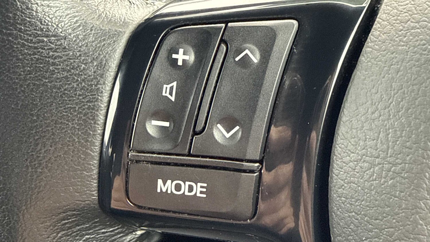 Used Toyota Yaris 2018 for sale - 75903149: Photo 23