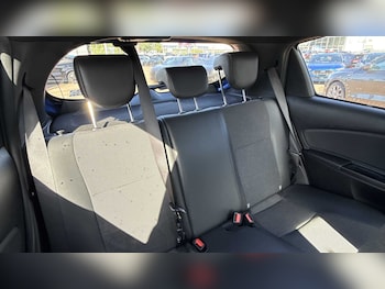 Used Toyota Yaris 2018 for sale - 75903149: Photo