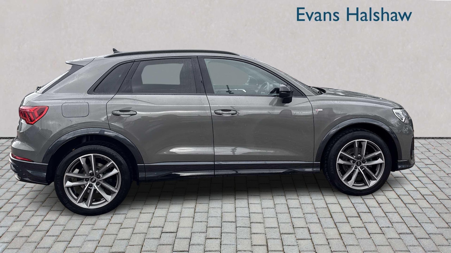 Used Audi Q3 2021 for sale - 76339554: Photo 2