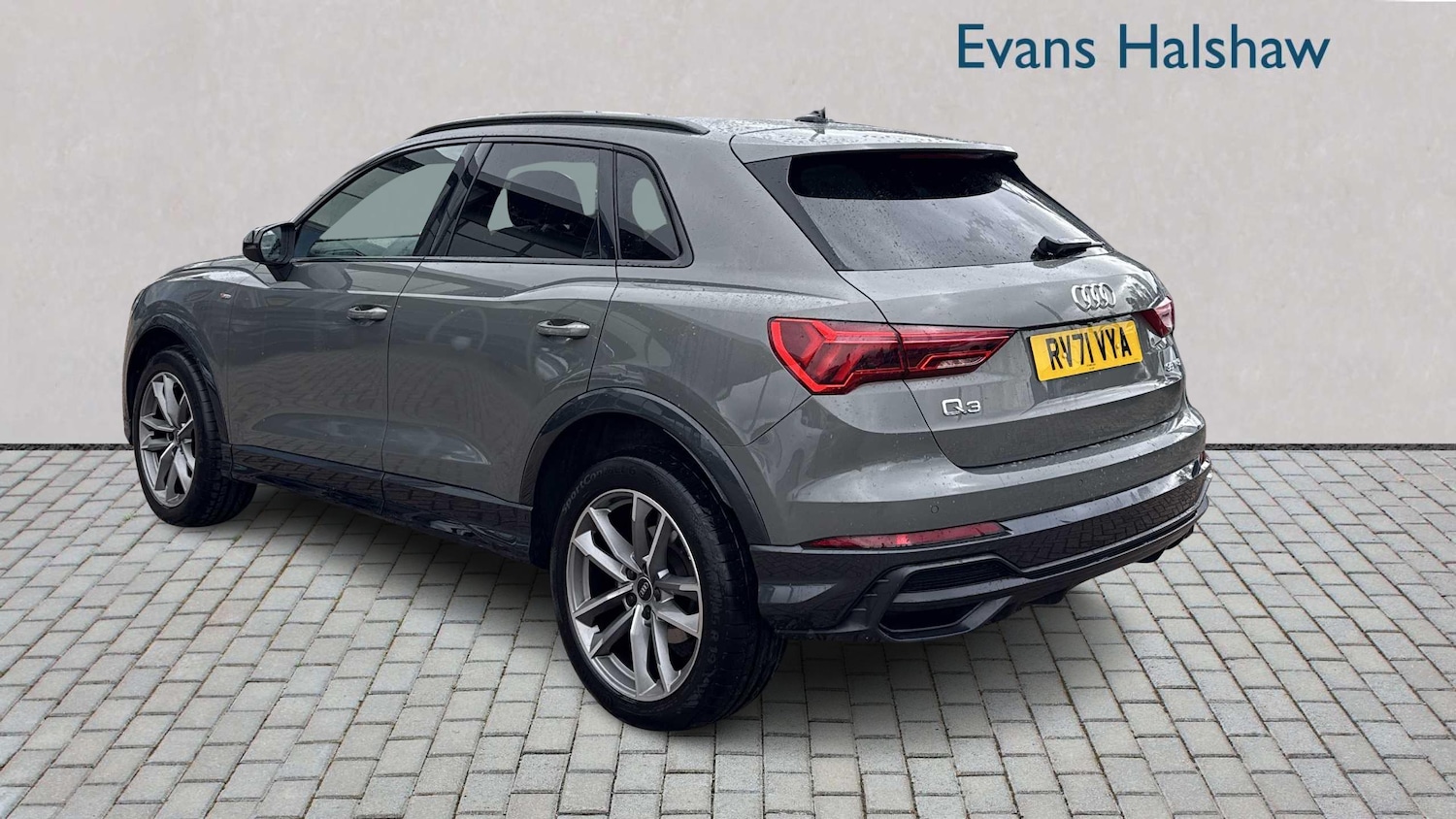 Used Audi Q3 2021 for sale - 76339554: Photo 3