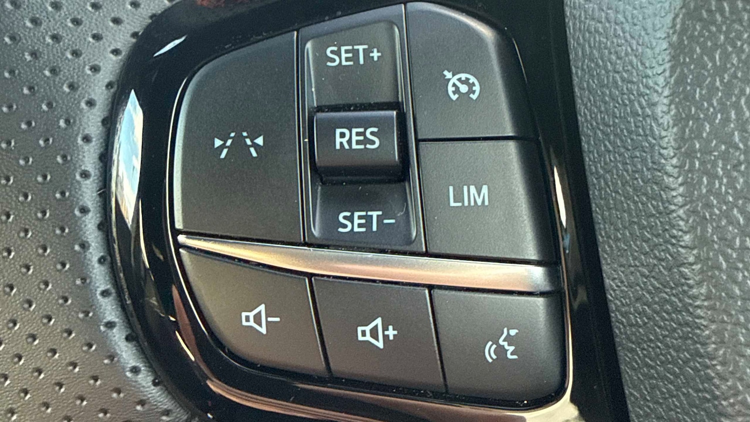 Used Ford Puma 2025 for sale - 76435597: Photo 23