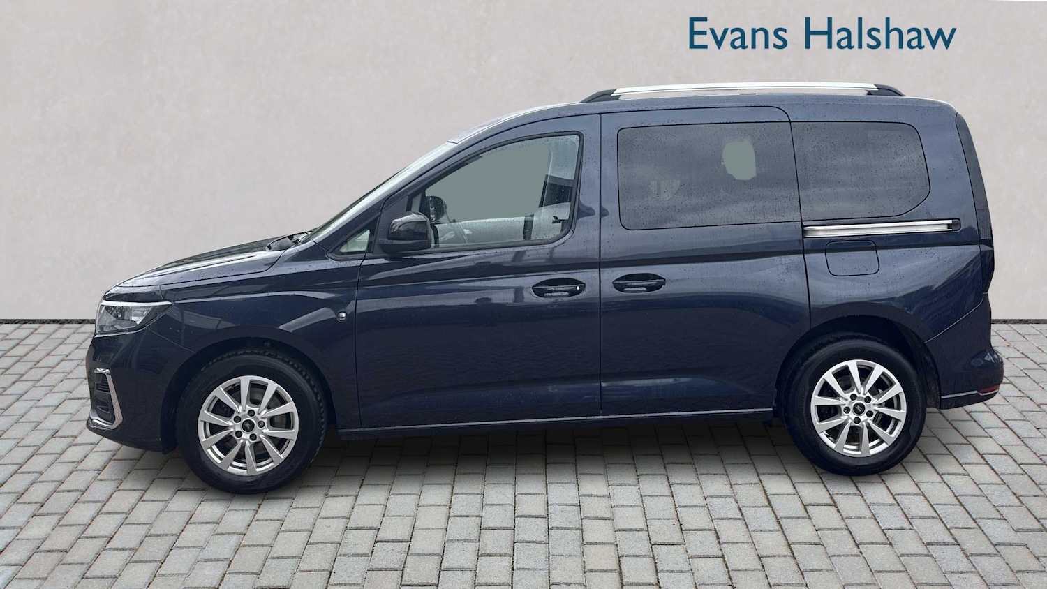 Used Ford Tourneo Connect 2022 for sale - 76401396: Photo 4