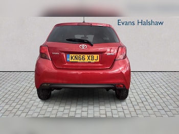 Used Toyota Yaris 2016 for sale - 78576625: Photo