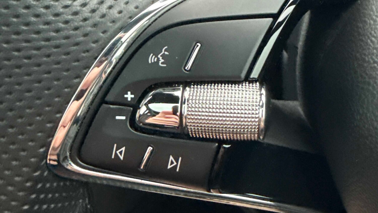 Used Skoda Kamiq 2023 for sale - 77316454: Photo 19