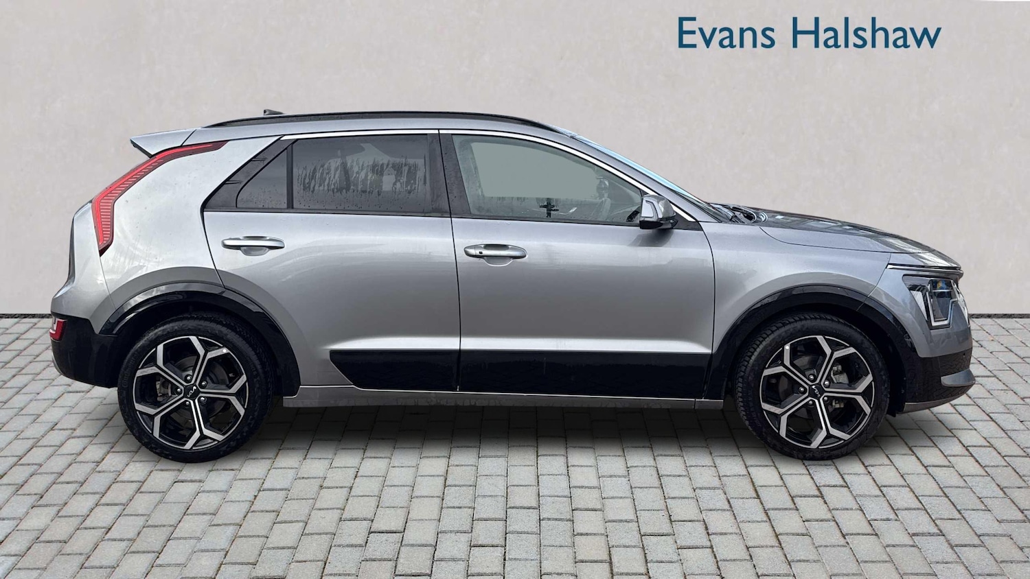 Used Kia Niro 2022 for sale - 76362637: Photo 2