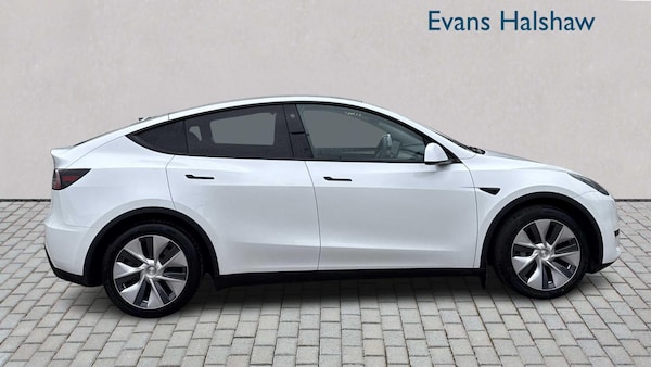 Used Tesla Model Y 2023 for sale - 76298406: Photo 2