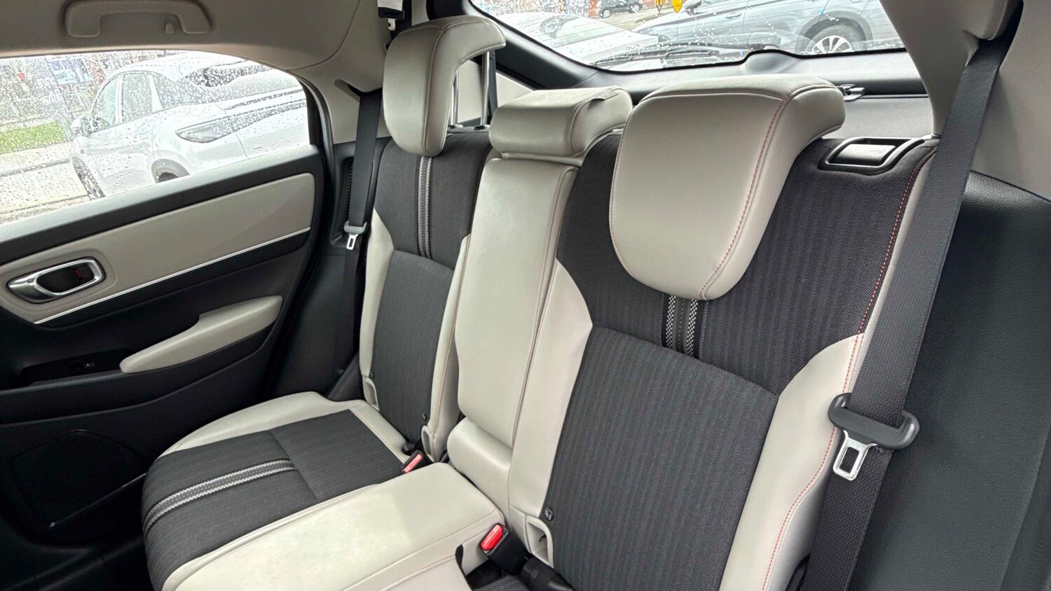 Used Honda HR-V 2023 for sale - 77995997: Photo 9