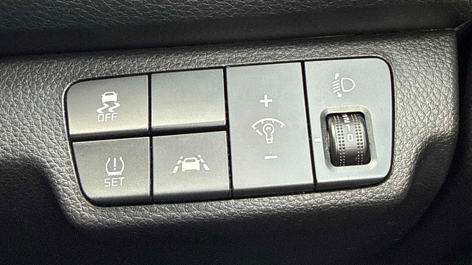 Used Kia Rio 2017 for sale - 76113419: Photo 25