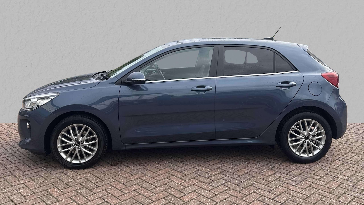 Used Kia Rio 2017 for sale - 76113419: Photo 4