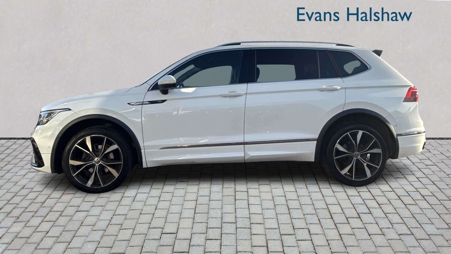 Used Volkswagen Tiguan Allspace 2023 for sale - 77928743: Photo 5