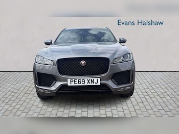 Used Jaguar F-Pace 2019 for sale - 79051643: Photo