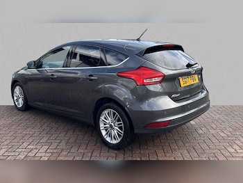 Used Ford Focus 2017 for sale - 75944328: Photo