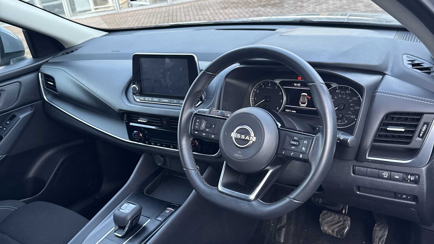 Used Nissan Qashqai for sale - 77239861: Photo 8