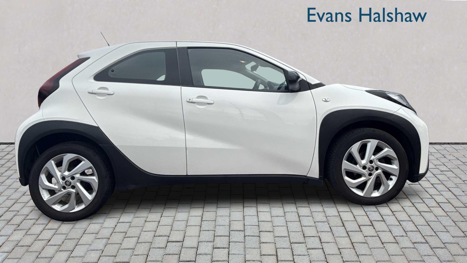 Used Toyota Aygo X 2022 for sale - 77913944: Photo 4