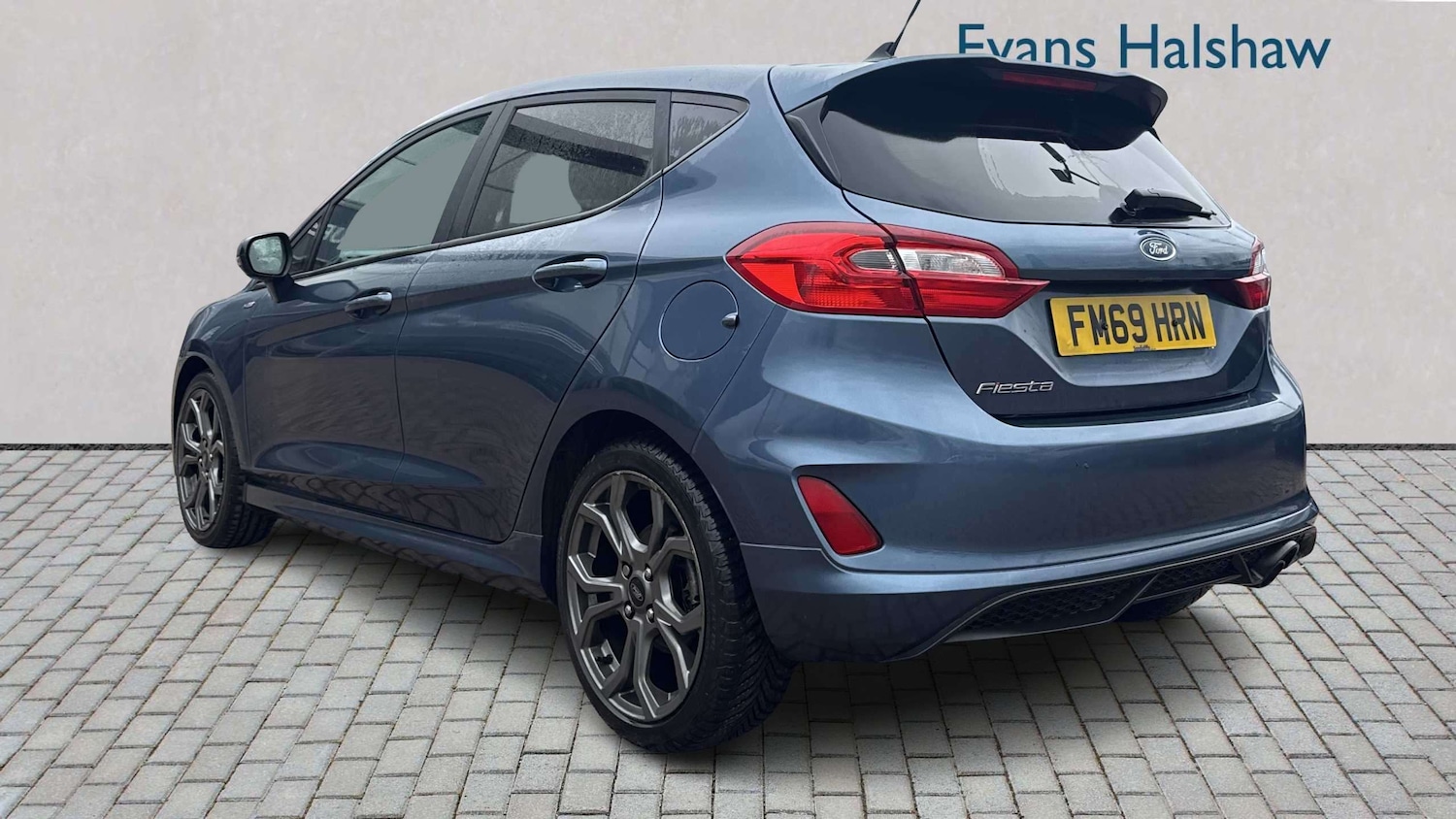 Used Ford Fiesta 2020 for sale - 77787100: Photo 2