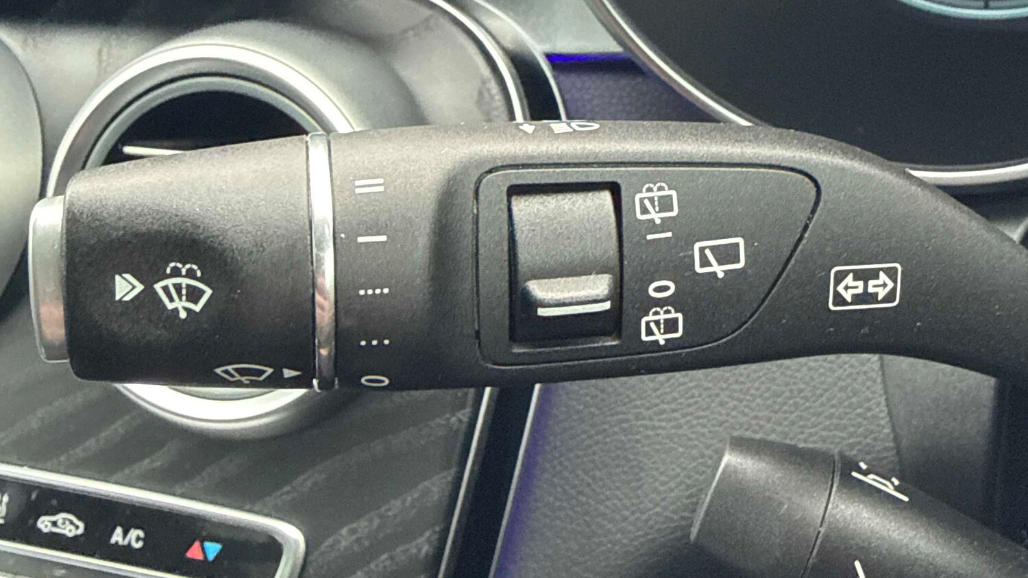 Used Mercedes-Benz C Class 2021 for sale - 77648877: Photo 12