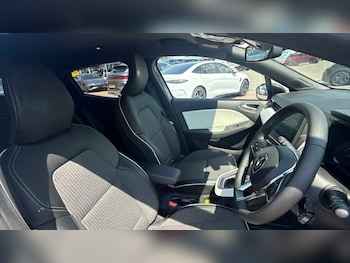 Used Renault Clio 2023 for sale - 79204416: Photo