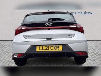 Used Hyundai i20 2021 for sale - 77615392: Photo