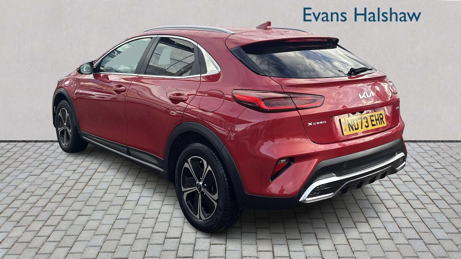 Used Kia XCeed 2023 for sale - 76928967: Photo 3