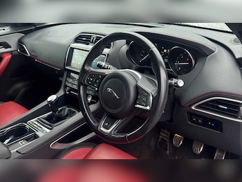 Used Jaguar F-Pace 2019 for sale - 79183669: Photo