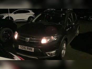 Used Dacia Sandero Stepway 2016 for sale - 76460351: Photo