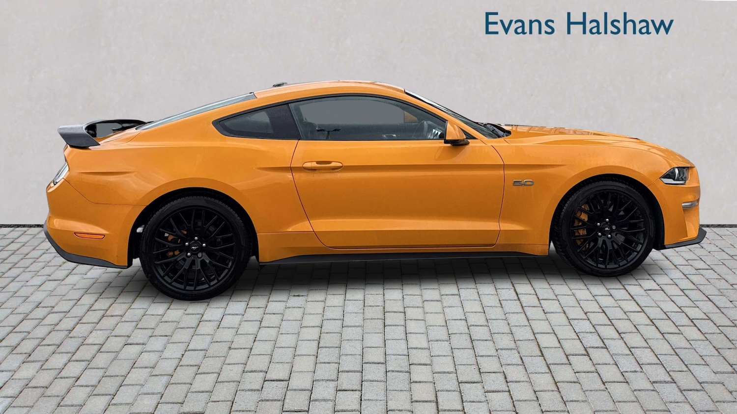 Used Ford Mustang 2018 for sale - 76230359: Photo 2