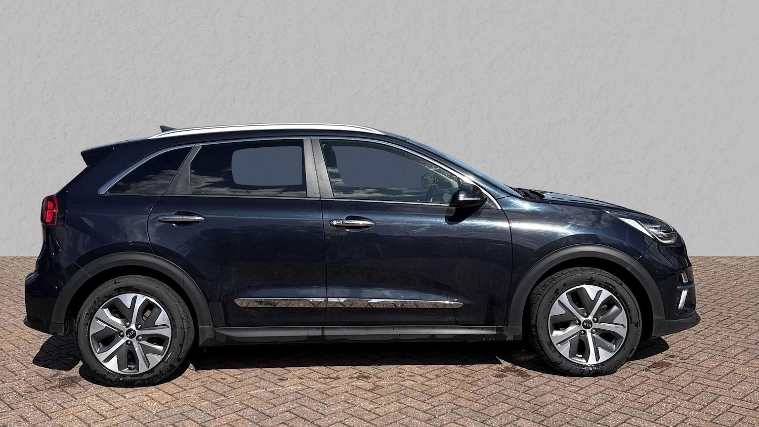 Used Kia Niro 2020 for sale - 75903605: Photo 2
