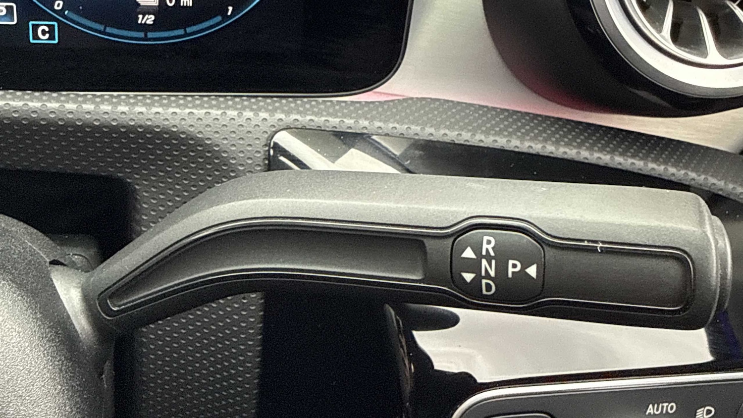 Used Mercedes-Benz CLA 2023 for sale - 76205265: Photo 25