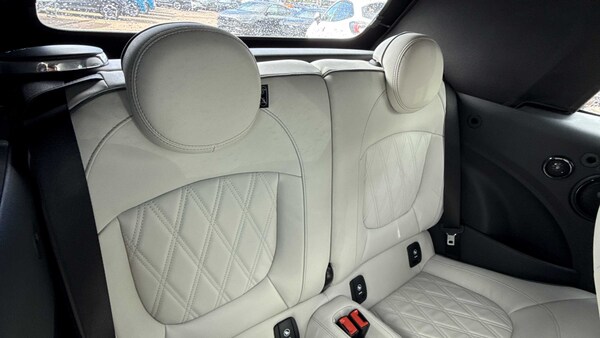 Used MINI Convertible 2023 for sale - 75812778: Photo 11