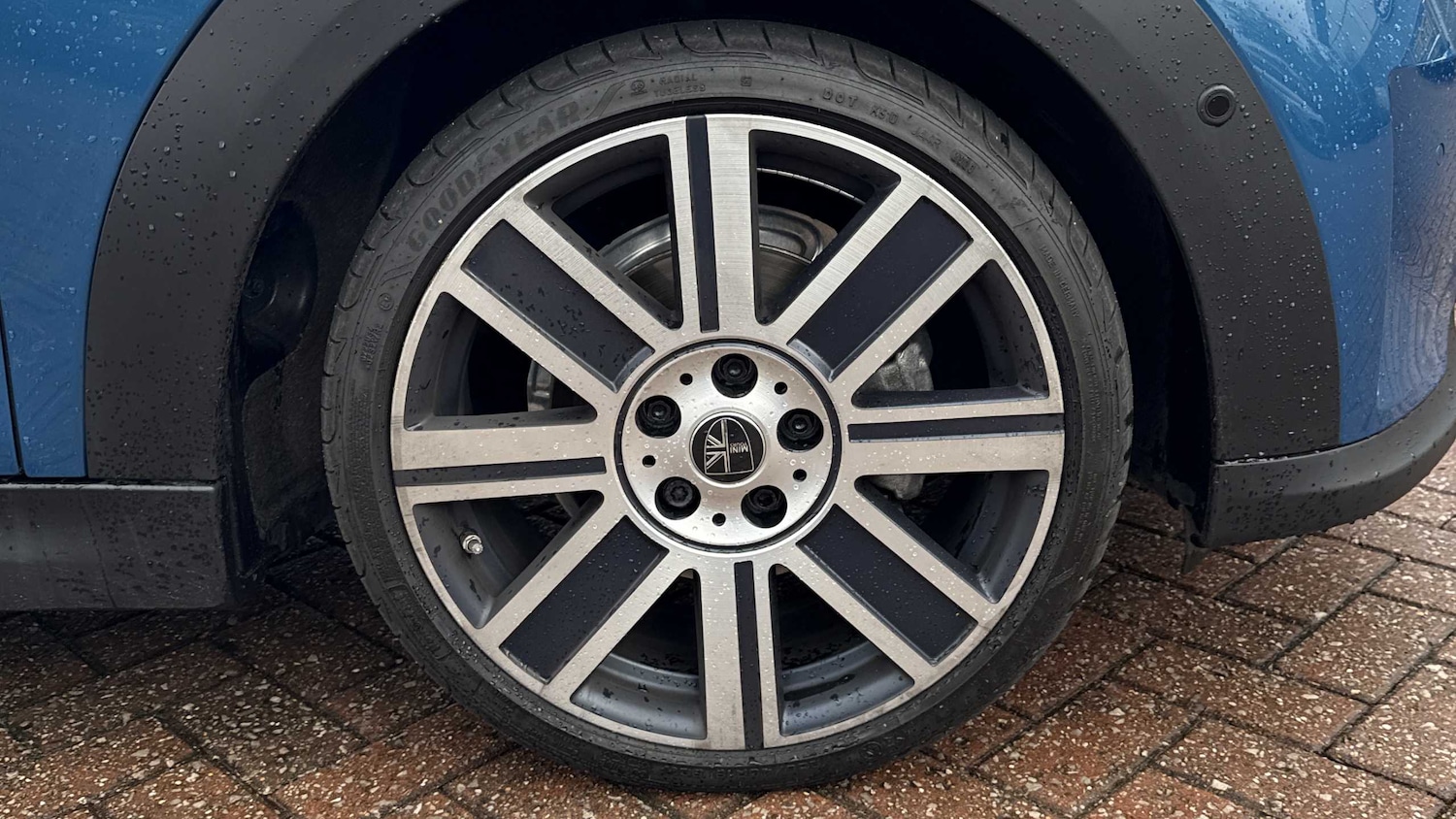 Used MINI Convertible 2023 for sale - 75812778: Photo 16