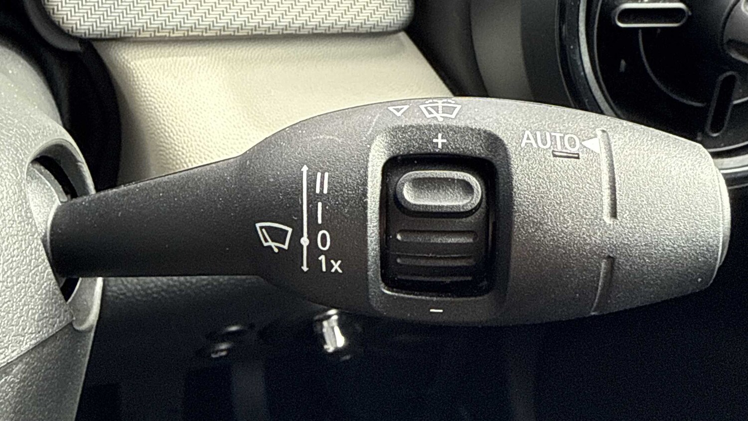 Used MINI Convertible 2023 for sale - 75812778: Photo 28