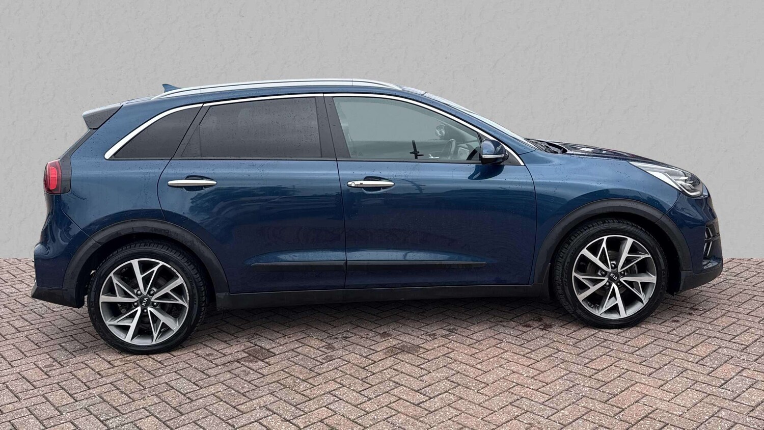 Used Kia Niro 2019 for sale - 76016087: Photo 2