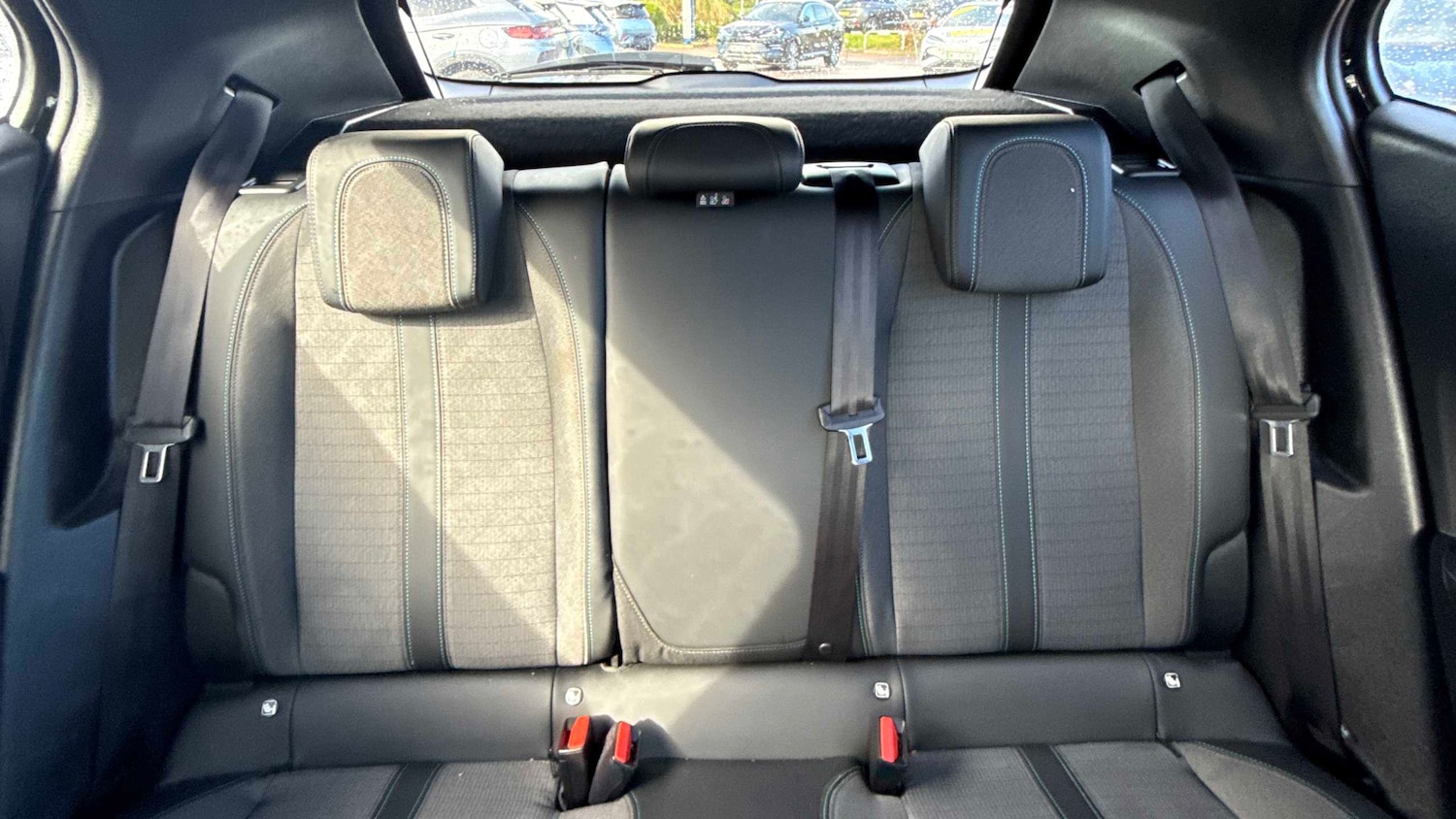 Used Peugeot 2008 2023 for sale - 78010389: Photo 16