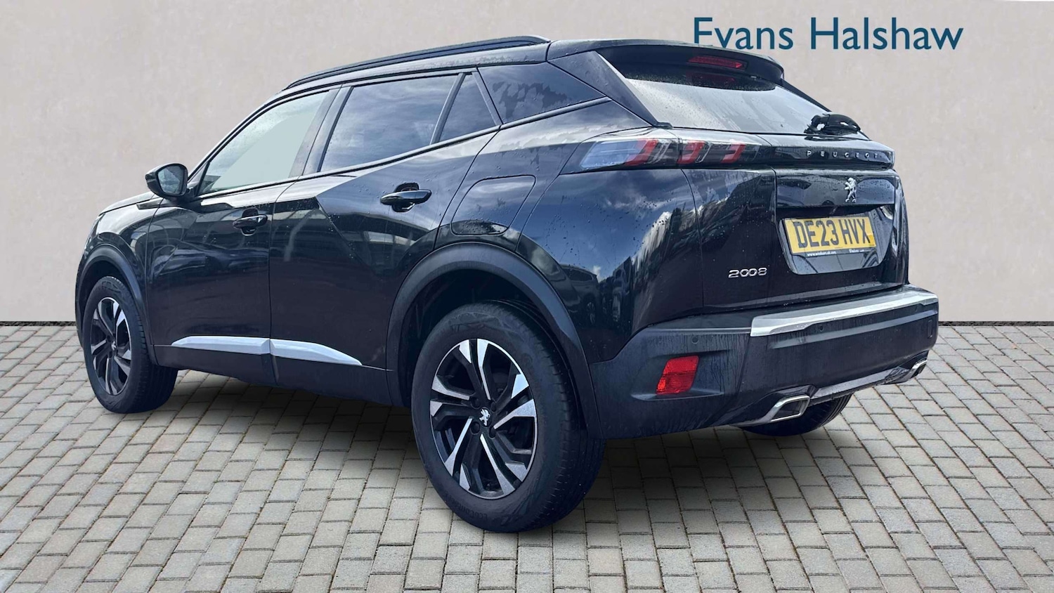 Used Peugeot 2008 2023 for sale - 78010389: Photo 2