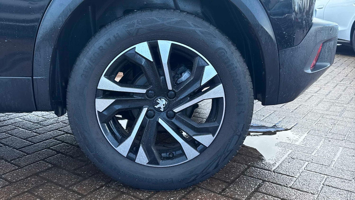 Used Peugeot 2008 2023 for sale - 78010389: Photo 29