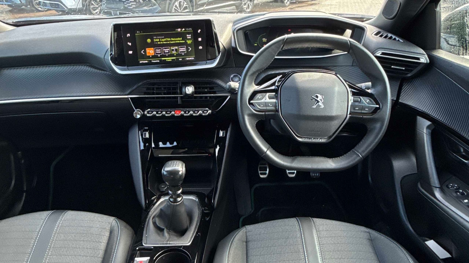 Used Peugeot 2008 2023 for sale - 78010389: Photo 8