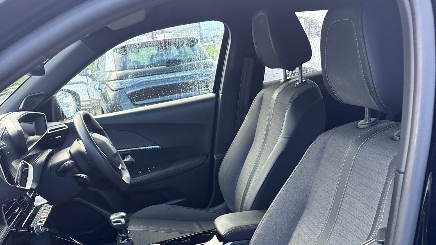 Used Peugeot 2008 2023 for sale - 78010389: Photo 9