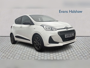 Used Hyundai i10 2018 for sale - 77615457: Photo