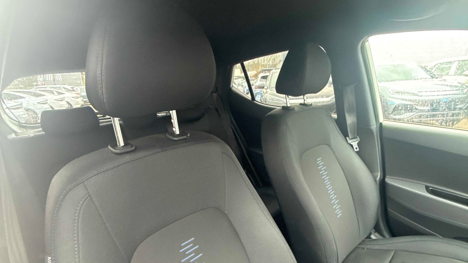 Used Hyundai i10 2018 for sale - 77615457: Photo 4